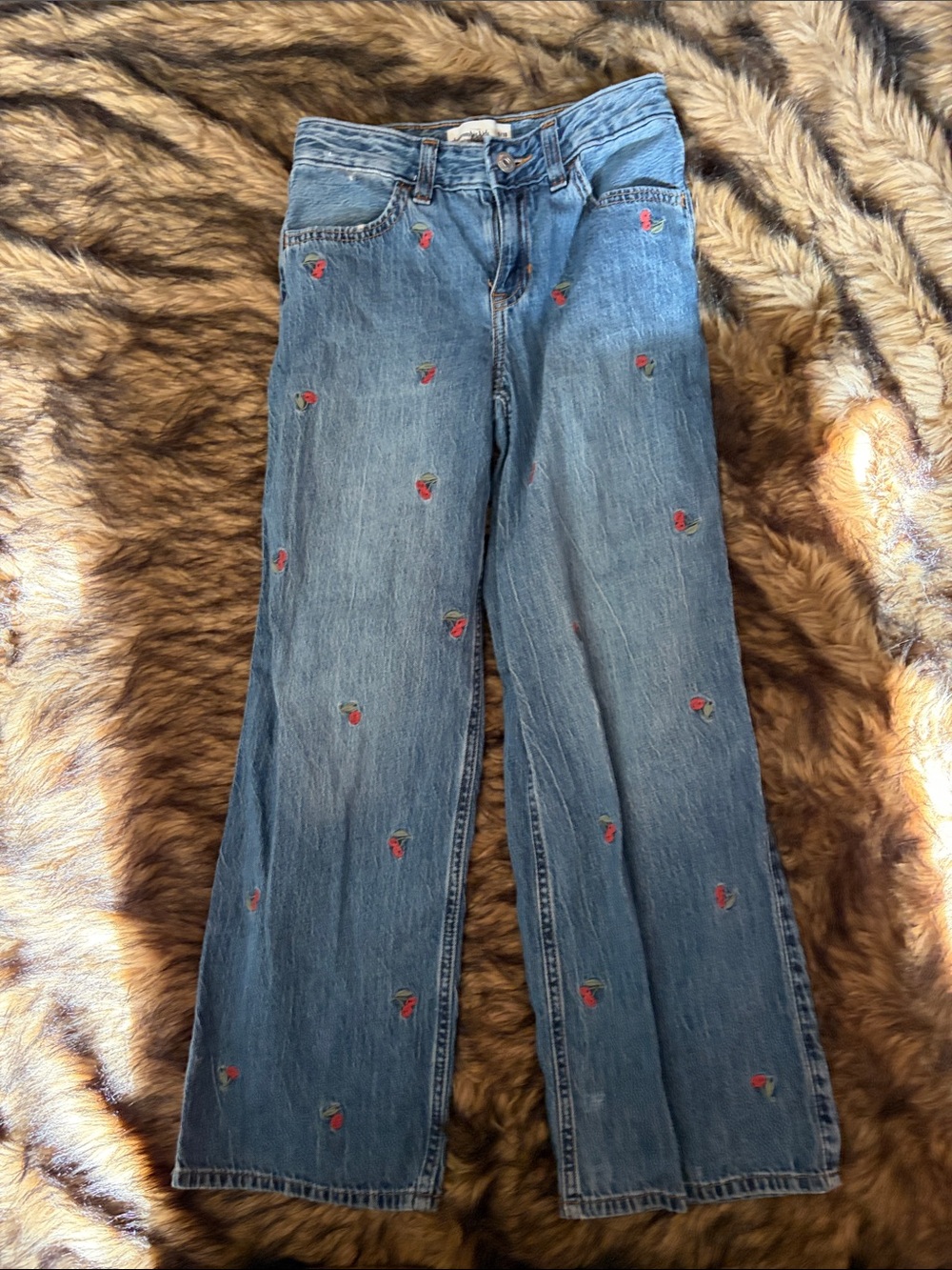 Abercrombie Kids High Rise Extra Wide Leg Jeans With embroidered Cherries 9/10